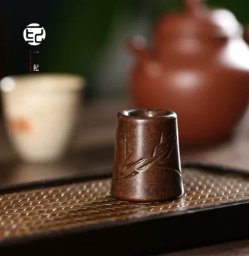 Yiji Handmade Bamboo Teapot Copper Lid Rest, Zen Style Purple Clay Teapot Lid Holder, Kung Fu Tea Ceremony Accessory, Small Tea Set Ornament