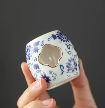 Chinese Blue-and-White Porcelain and Zisha Teapot Lid Rest and Tray Set for Tea Ceremony Accessories and Home Decor