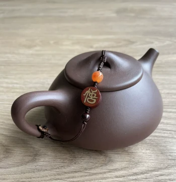 (Teapot Not Included) Small-Leaf Red Sandalwood Rope for Zisha Stone Ladle Teapots, Hand-Woven Lid Tether and Anti-Drop Chain for Tea Sets