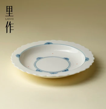 Lizuo Hand-Painted Blue-and-White Porcelain Tea Tray with Snowy Blue Stamen Design, Underglaze Creative Dry Brewing Plate for Teapots and Gaiwans