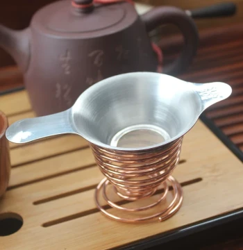 304 Stainless Steel Tea Strainer Infuser Filter Mesh Tea Tray Two-Piece Set Tea Ceremony Supplies Tea Set Filter Rack Strainer Spoon