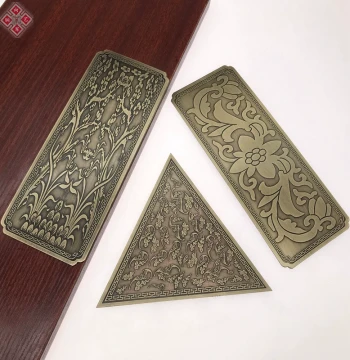 Antique-Style Large Wooden Door Corner Brackets - Pure Copper Hollow Decorative Wall Hangings for Living Rooms and Chinese Furniture Brass Inlay Murals