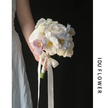 Xiaohongshu Recommended Macaron Artificial Silk Flowers Bride Wedding Bouquet Wedding Photography Flower Bundle Tulips