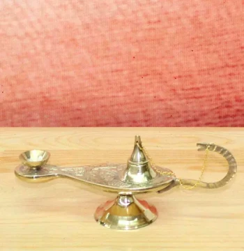 Aladdin's Lamp: Traditional Pakistani Embossed Craft from One Thousand and One Nights (Model BT37)