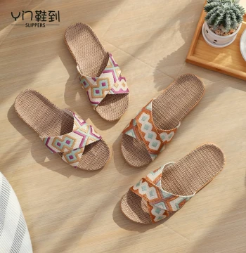 Summer New Rattan Grass Woven Linen Slippers Women Indoor Floor Soft Sole Non-Slip Sandals Men Thick Sole Outdoor Wear