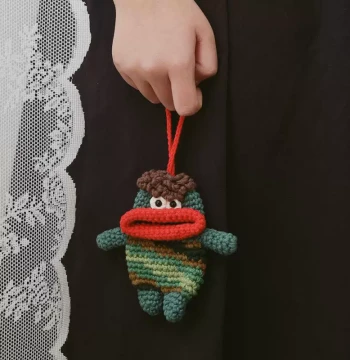 Unique Trendy Creative Key Case - Large Pull-Out Car Key Cover - Handmade Crocheted Cartoon Bag