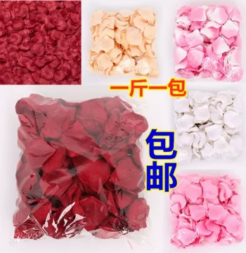 Artificial Rose Petals for Car Trunk Decoration, Romantic Proposal Scene Setup, Fake Petals for Room Ambiance