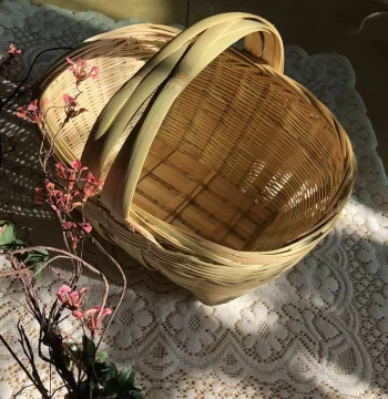 Handmade Bamboo Woven Products Vegetable Basket Fruit and Vegetable Storage Restaurant Decorative Bamboo Basket Handheld Basket