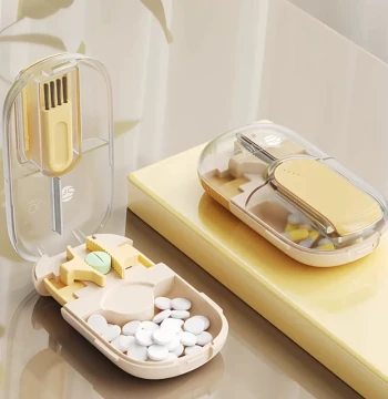 Japanese Pill Splitter, Precision Tablet Cutter and Divider, Portable Travel Medicine Box