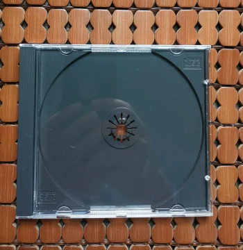 Imported Premium Disc Case, Vintage Style Black CD Box, Single Disc, 3 Pairs Semi-Circular Clips