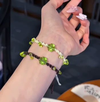 Women's Four-Leaf Clover Bracelet – Unique, Versatile, High-Aesthetic Handwoven Couple's Cord, Perfect Gift for Girlfriend