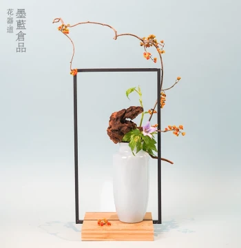 Wrought Iron Bamboo-Wood Base for Floral Arrangements, Chinese and Japanese Style Tea Ceremony and Desktop Decor