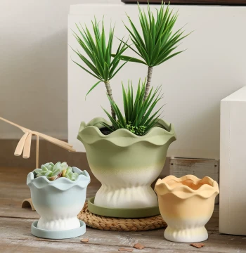 Minimalist Colorful Gradient Flower-Rim Ceramic Unglazed Planter, Breathable Water-Absorbing Pot for Tulips, Spider Plants, and Succulents