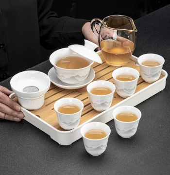 Mutton Fat White Porcelain Kung Fu Tea Set Home Brewing Gaiwan Teacups Ceramic High-End Light Luxury Complete Tea Set Gift Box
