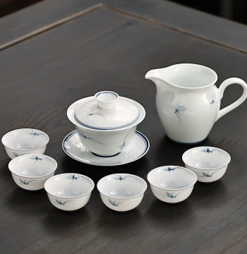 Chinese Hand-Painted Magnolia White Porcelain Tea Set 8-Piece Home Gaiwan Teacup Complete Chaozhou Kung Fu Tea Set