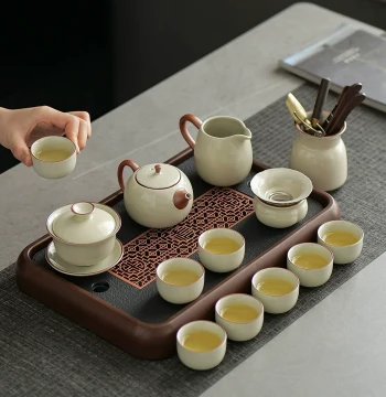 2026 New Ru Kiln Gongfu Tea Set for Home Brewing, Featuring Teapot, Gaiwan, Cups, and Tea Tray; Ideal for Office Entertaining