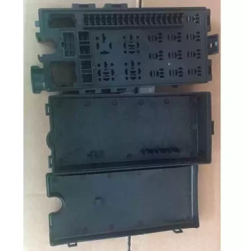 Dedicated 18-Way Automotive Fuse Box BX1501 with Relay Socket – For New Energy Vehicles and Pickups