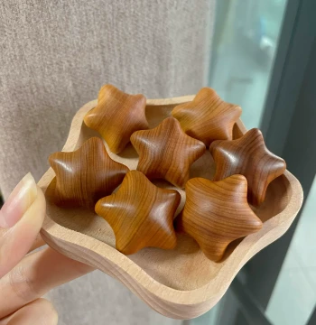 Natural Wood Carved Star Aged Thuja Old Material Stars Collectible Small Star Gift Pendant Star Phone Charm