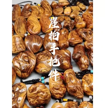 Authentic Aged Taihang Thuja Ant Leg Burl Lightning Tiger Skin Bodhisattva Cloud Pattern Stone-Holding Hand Piece Art Play