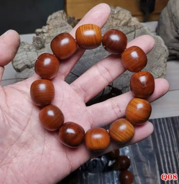 One Item One Photo Multiple Specifications Taihang Thuja Aged Black Oil Red Oil Material Men's and Women's Bracelet Handheld Art Play Accessory
