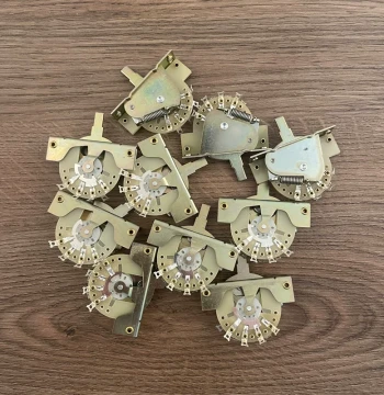 Genuine CTS Potentiometers A250K/500K for Electric Guitar and Bass Volume/Tone Knobs with 3-Way/5-Way Selector Switch