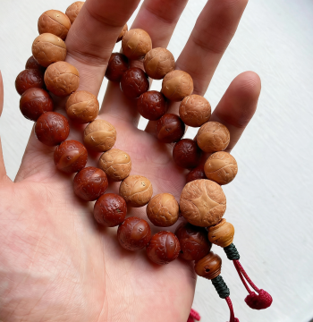Nepal Genuine Round-Eye Rudraksha Seed Bracelet, Original Beads, High-Density Prayer Beads for Handheld Collectible Use