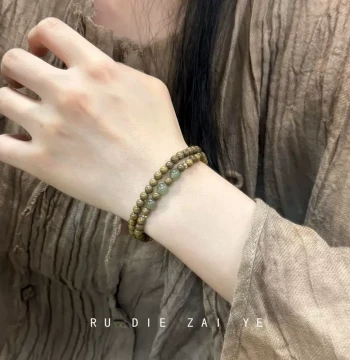 Like a Butterfly in the Wild 6mm Green Sandalwood Jade-Colored Double-Loop Bracelet for Men and Women, Wooden Cultural Artifact New Chinese Style Buddhist Bead Handchain