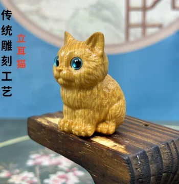Thuja Wood Carved Cute Cat Figurine - Small Animal Handheld Collectible for Home, Car Decor, Chinese Style Gift