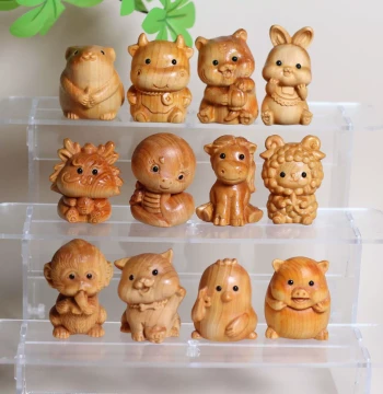 Thuja Wood Carved Hand-Held Ornament Featuring the Twelve Chinese Zodiac Animals, Cute Desktop Display, Wenwan Craft Gift, Customization Supported