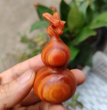 Taihang Aged Cliff Cypress Dragon Head Gourd, Solid Wood Carving, High-Oil Jade-Like Sugar Heart Hand Piece, Craft Wood Carving Collectible