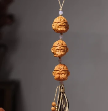 Wood-Carved 'Three Wise Monkeys' Thuja Plicata Bag Charm, Unisex Collectible Buddha Palm Play Pendant and Keychain Accessory