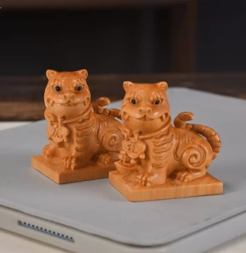 Cliff Cypress Wood Carving Twelve Zodiac Tiger Tiger God Wealth-Guarding Feng Shui Handheld Piece, Zodiac Tiger Ornament Carved Collectible Craft