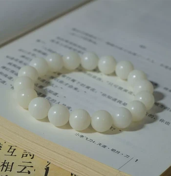 Natural Bodhi Root High Density Smooth White Round Bead Single Loop Bracelet Bodhi Buddhist Beads Prayer Beads Bracelet Collectible Men Women Flexible