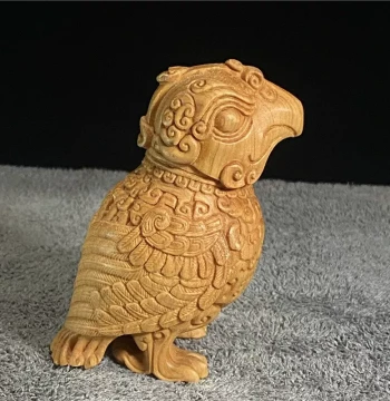 Fast Shipping Thuja and Boxwood Carved Home Decor, Creative Wenwan Men's Handheld Ornament - 'Bird Master' Design
