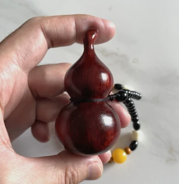 Red Sandalwood Handheld Ornament and Pendant, Red Sandalwood Gourd Handheld Piece, Car Hanging Ornament for Fortune and Prosperity, Cultural Play Craftwork Handheld Pendant