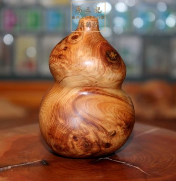 [Ma San Ji] Wood Art Cultural Creativity | Millennium Taihang Thuja Artificata Ugly Gourd Handheld Piece Pocket Cultural Play Item