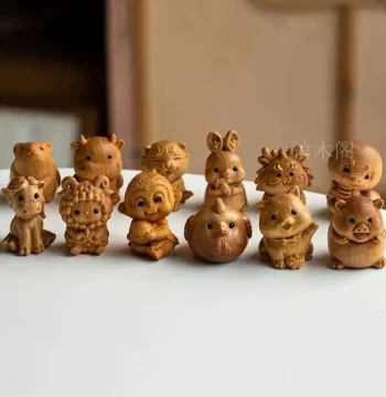 Thuja Wood Carved Twelve Zodiac Signs Wenwan Hand Piece Office Desktop Cute Small Animals Healing Gift Ornament