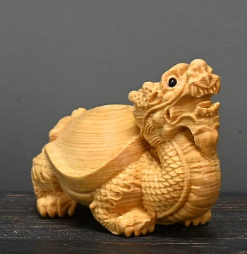 Thuja Wood Carved Fortune Longevity Dragon Turtle Handpiece, Height 4.4cm, Auspicious Xuanwu Dragon Turtle Ornament, Collectible Decorative Craft