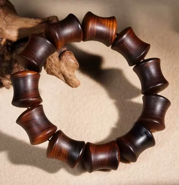 Lightning-Struck Aged Thuja Bamboo Joint Bracelet - Black Oil Beads for Men and Women, Symbolizing Continuous Success
