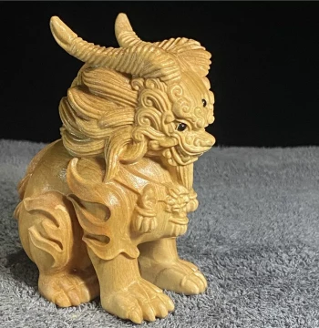 Fast Shipping Thuja Wood Carved Home Tea Table Ornament Auspicious Beast Three-Eyed Qilin Wealth-Attracting Handheld Collectible Vintage Portable