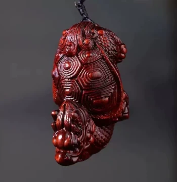 Small Leaf Rosewood Hand-Carved Auspicious Beast Pixiu Handheld Piece for Men Portable Play Item Zen Ornament Wenwan Piece