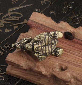 New Direct-Sale Antique Bronze Wealth-Attracting Auspicious Beast Xuanwu Dragon-Turtle Ornament, Paperweight for Desk Display, Bronze Wenwan Tea Pet