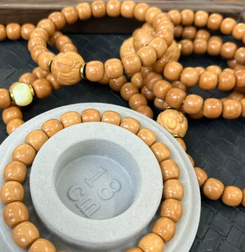 Monkey Head Walnut Old-Style Bracelet, Flawed Special Offer, Straight-Cut Cheese Style, Cultural Play Accessories, Nearly Perfect Single Loop