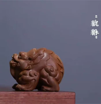 Indian Old Mountain Sandalwood Carved Collectible Portable Handheld Ornament, Auspicious Beast Qilin, Car or Office Desk Decorative Craft