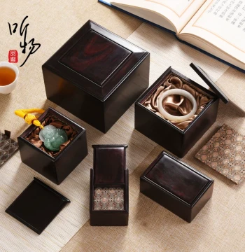 Solid Wood Jewelry Box Large-Leaf Red Sandalwood Vintage Style