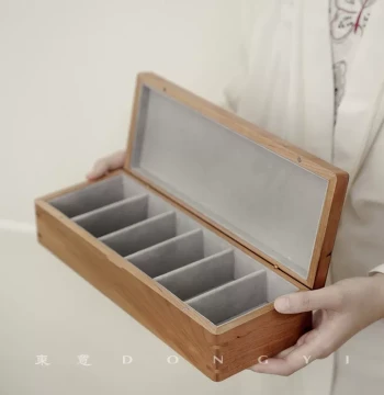 Dongyi Black Walnut Desktop Solid Wood Collector's Walnut Storage & Display Box, Compartmentalized Bracelet Box, Seal Box, Storage Container